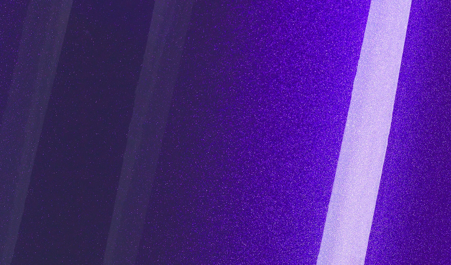 Gloss Metallic Vibrant Violet